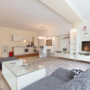 Apartment Christian Oper - Contactless Check In
